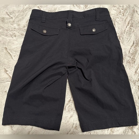 Athleta Black Women's Dipper Bermuda Shorts - Picture 11 of 16